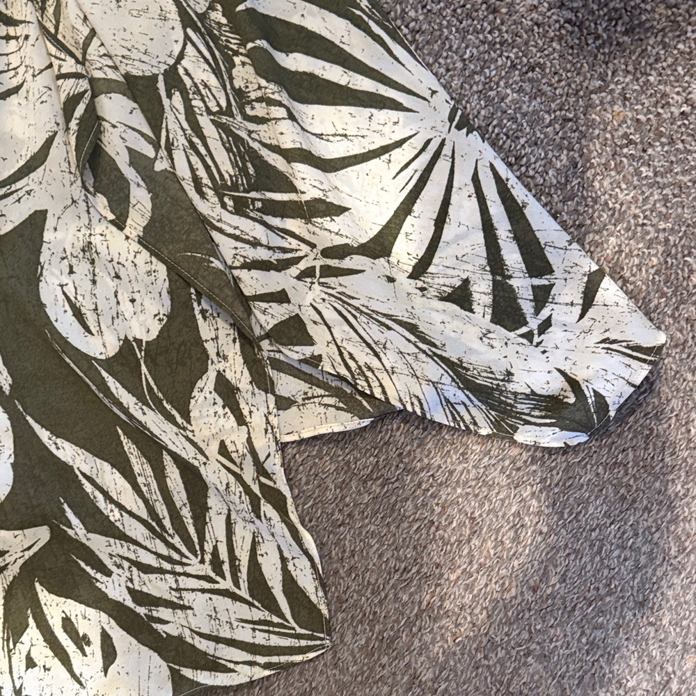 Lauren Ralph Lauren Olive and Cream Botanical Tie-Waist Maxi Dress - Picture 3 of 6